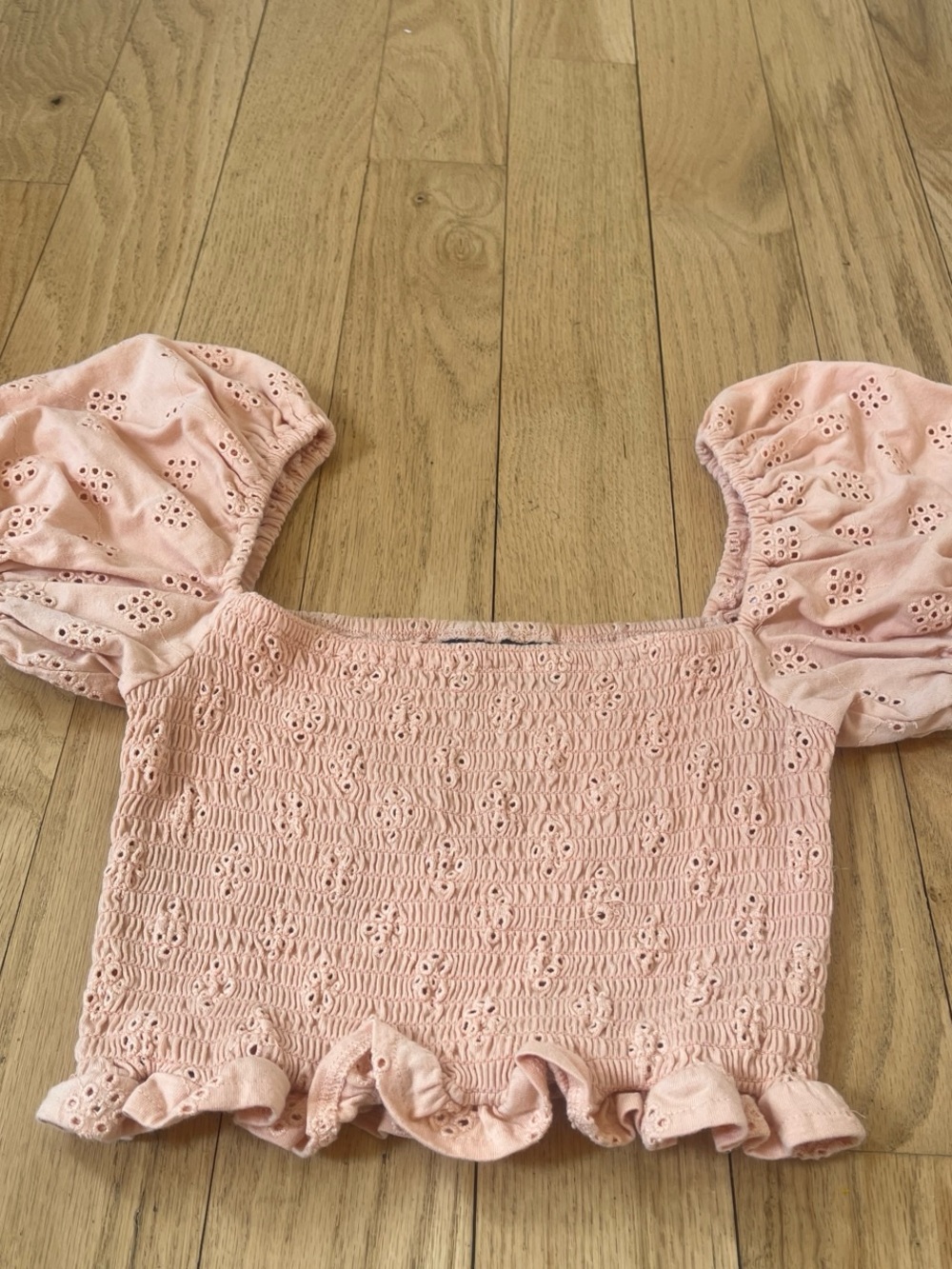 ASOS Eyelet Puff Sleeve Smocked Crop Top - peach size 4